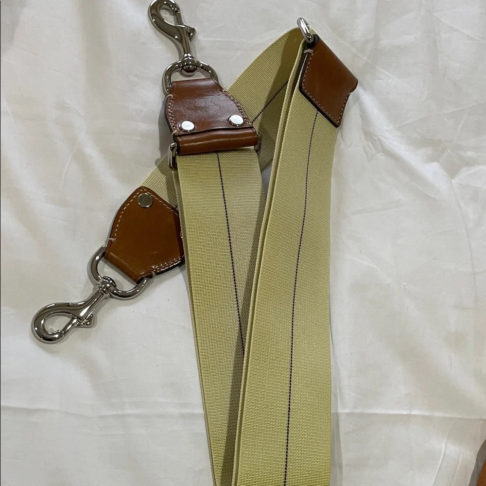 Coach Elegant Tan and Brown Men's Bag removable shoulder strap